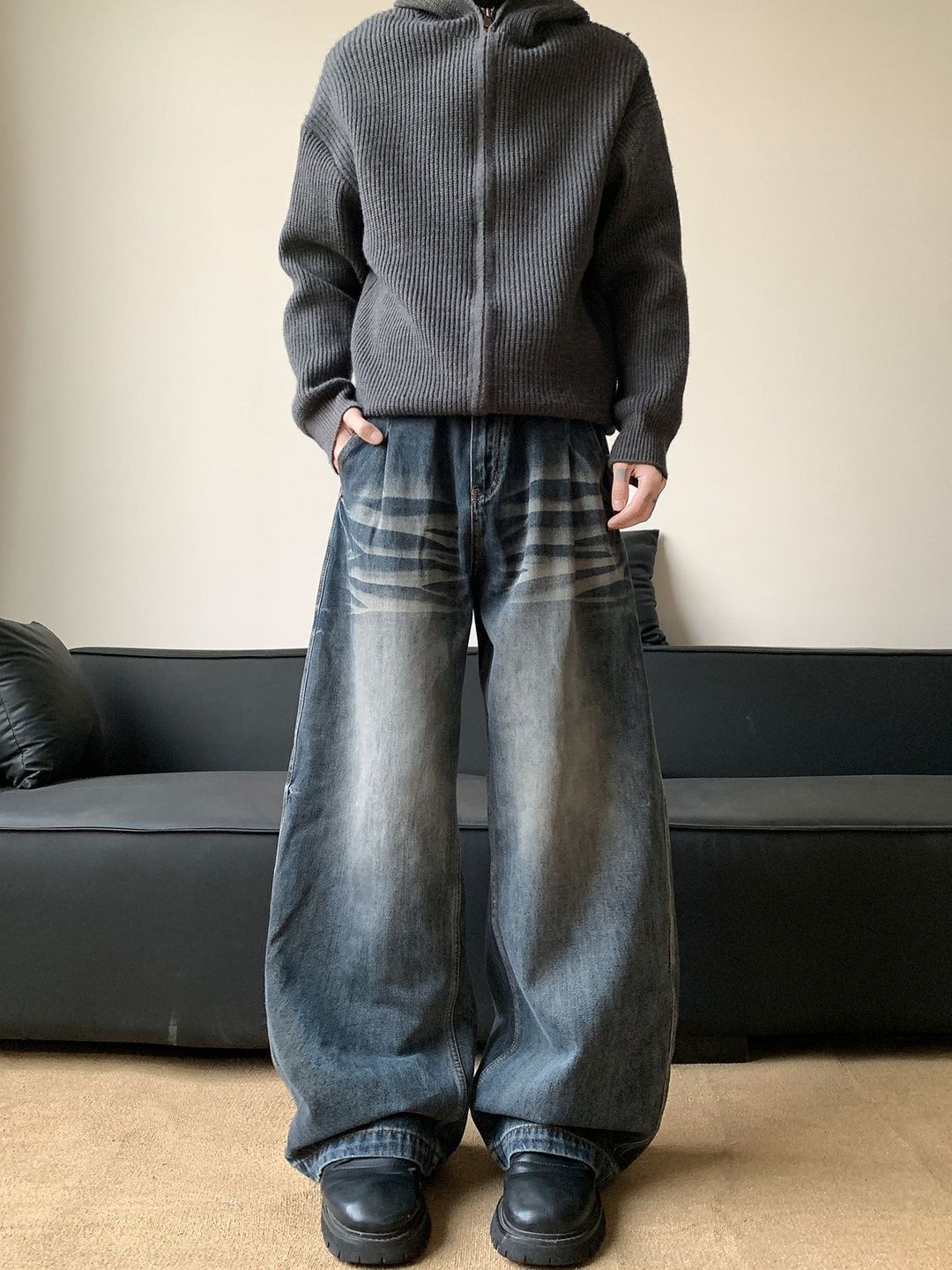 Men Wide Leg Mid-Rise Jeans