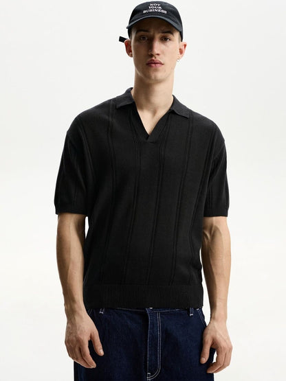 Textured short sleeve polo shirt