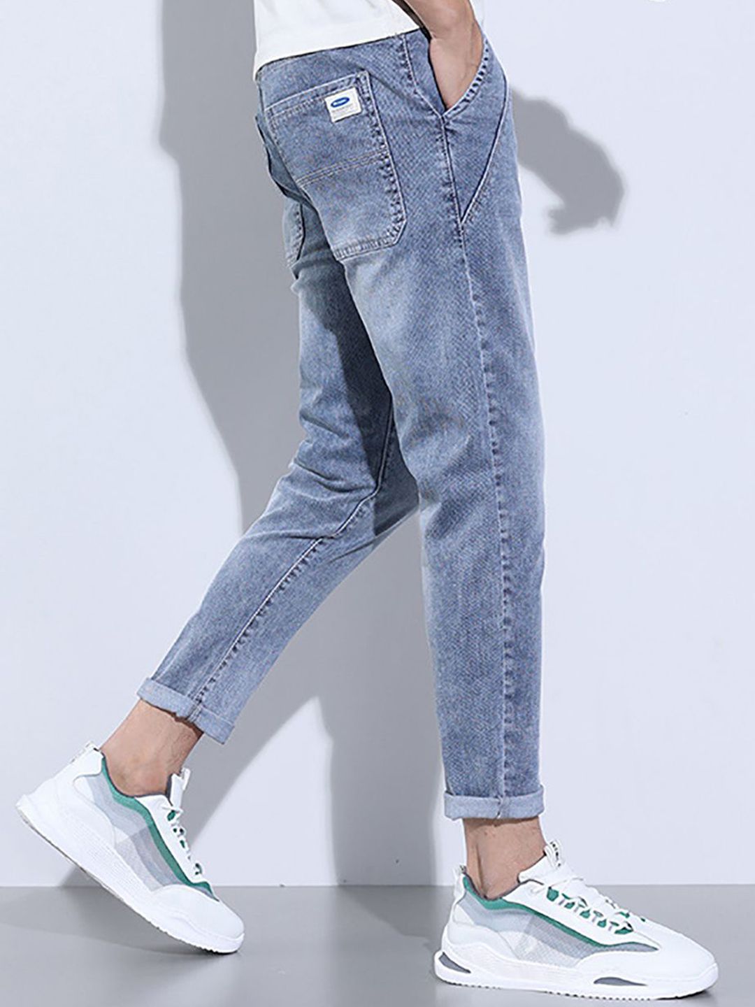 Men Regular Fit Light Fade Stretchable Jeans