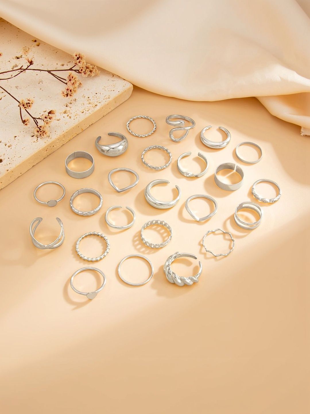 Set Of 24 Gold-Plated Finger Ring