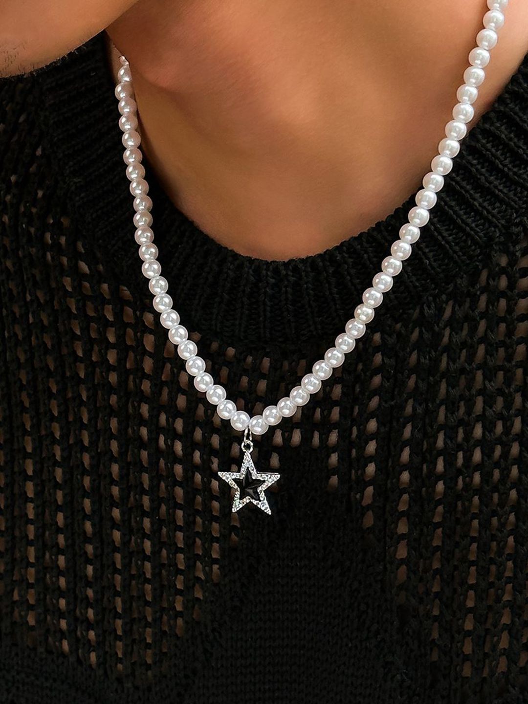 Silver-Plated Artificial Beaded Minimal Necklace