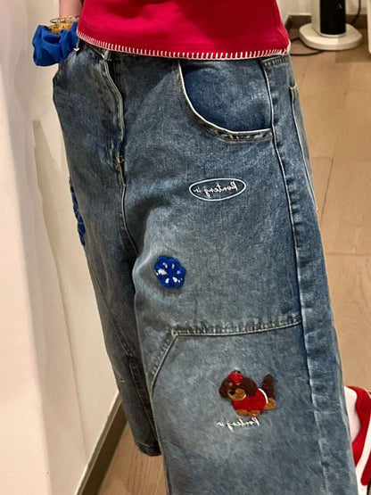 Women Regular Fit Mid-Rise Light Fade Embroidered Cropped Jeans