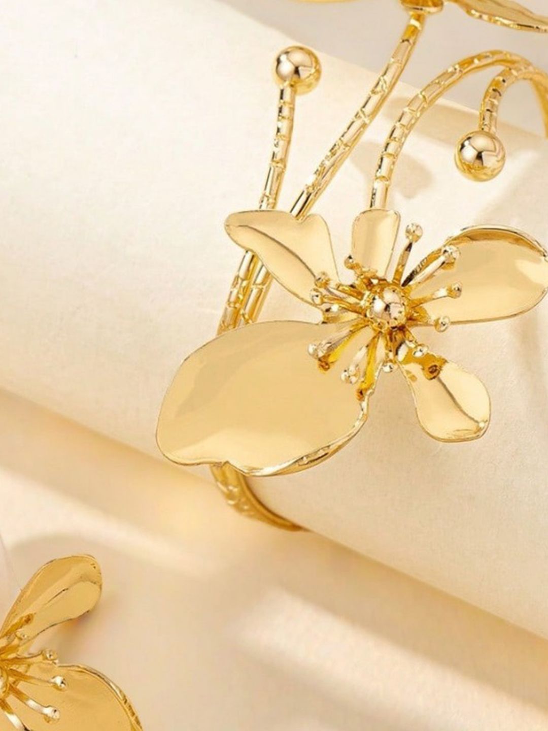 Gold-Plated Stone Studded Jewellery Set