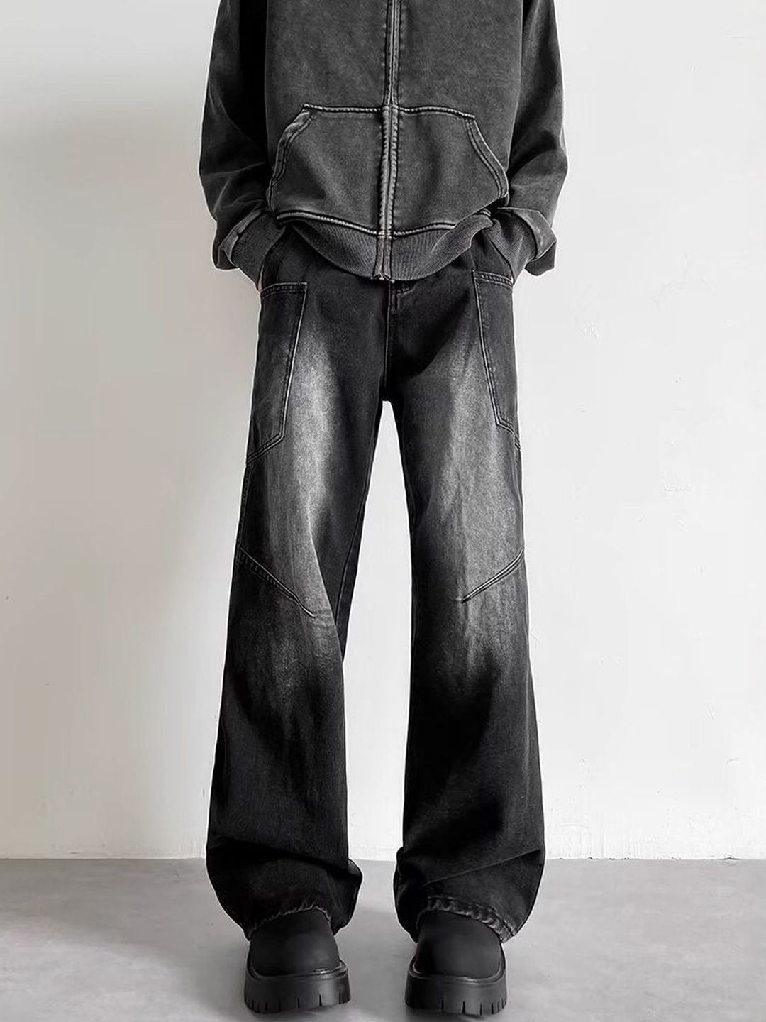 Men Wide Leg Mid-Rise Dark Jeans