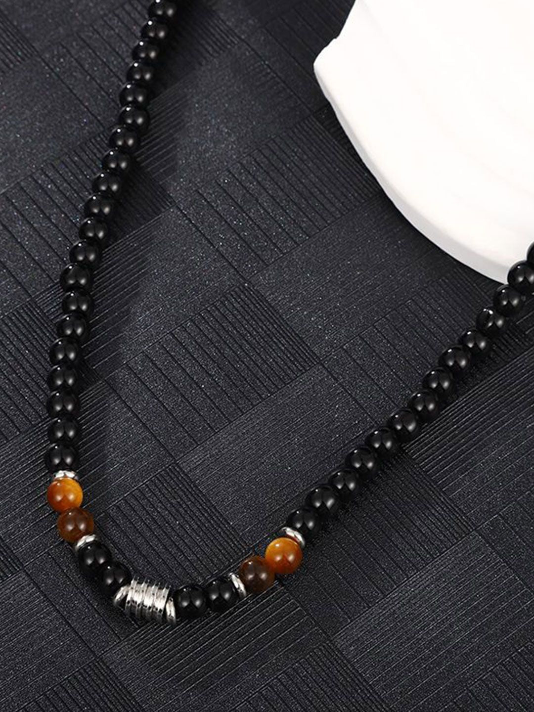 Silver-Plated Artificial Beaded Minimal Necklace