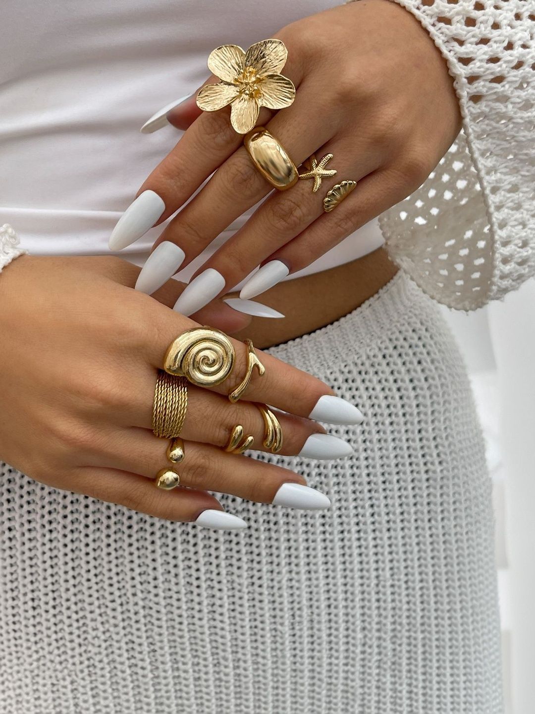 Set of 8 Gold-Plated Finger Ring