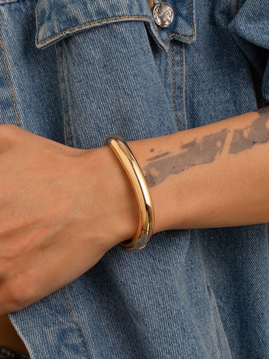 Men Handcrafted Gold-Plated Cuff Bracelet