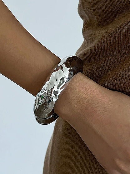 Women Handcrafted Silver-Plated Kada Bracelet