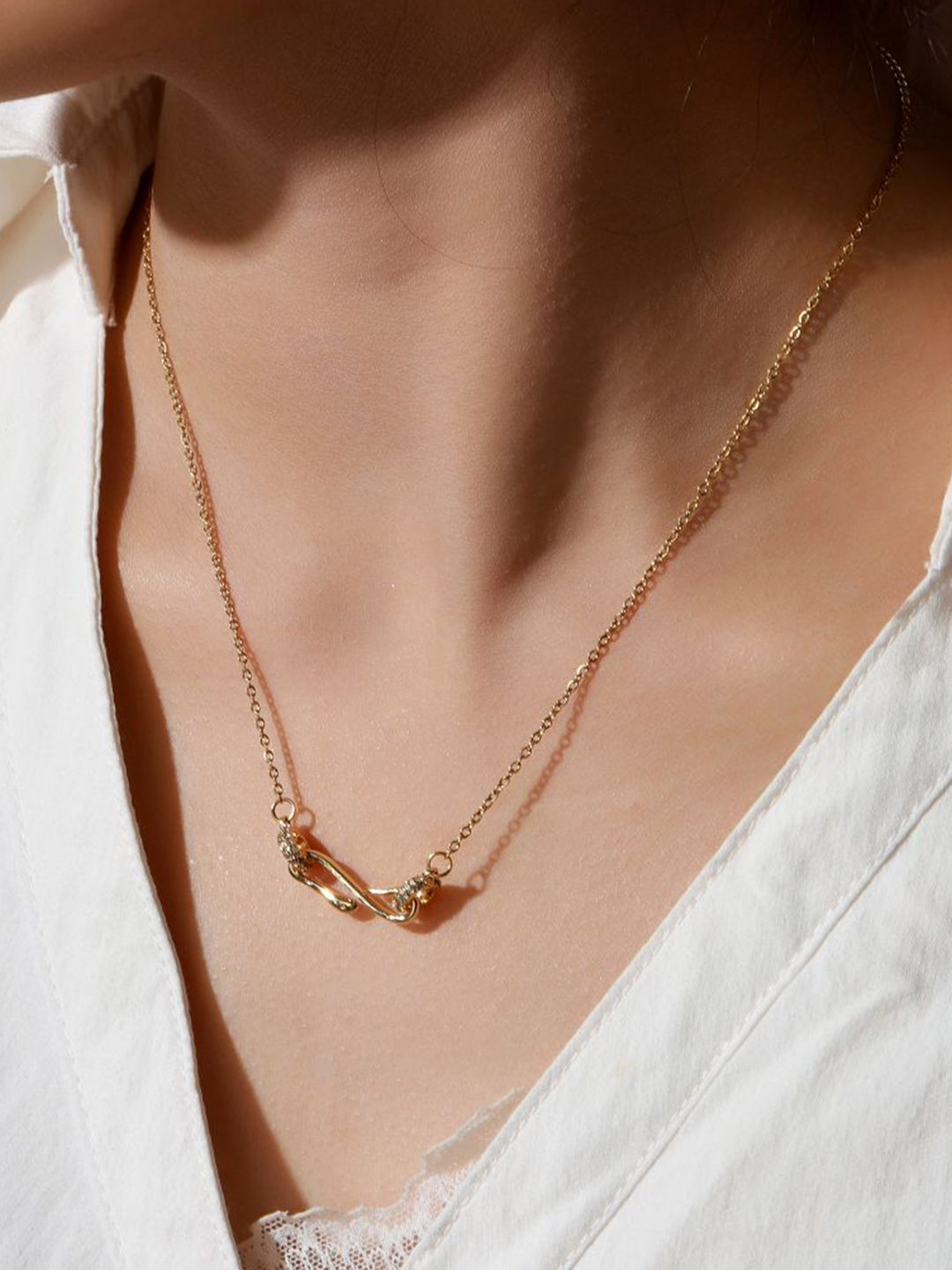 SALTY Stainless Steel Artificial Stones Studded Chain