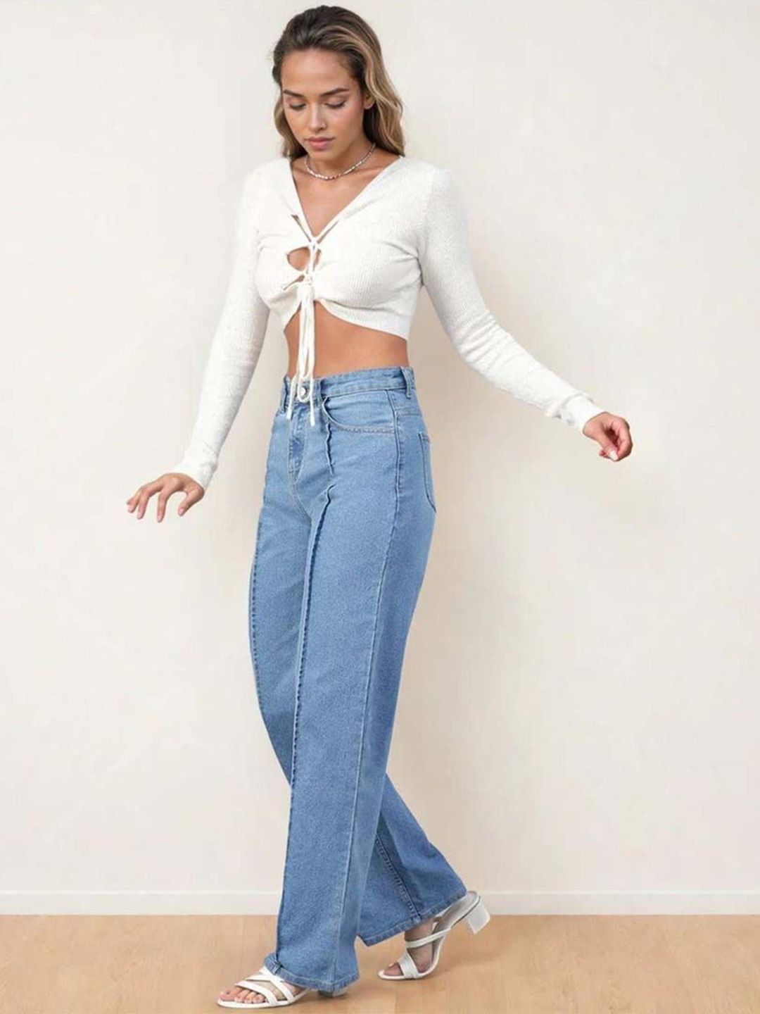 Women Straight Fit High-Rise Stretchable Jeans