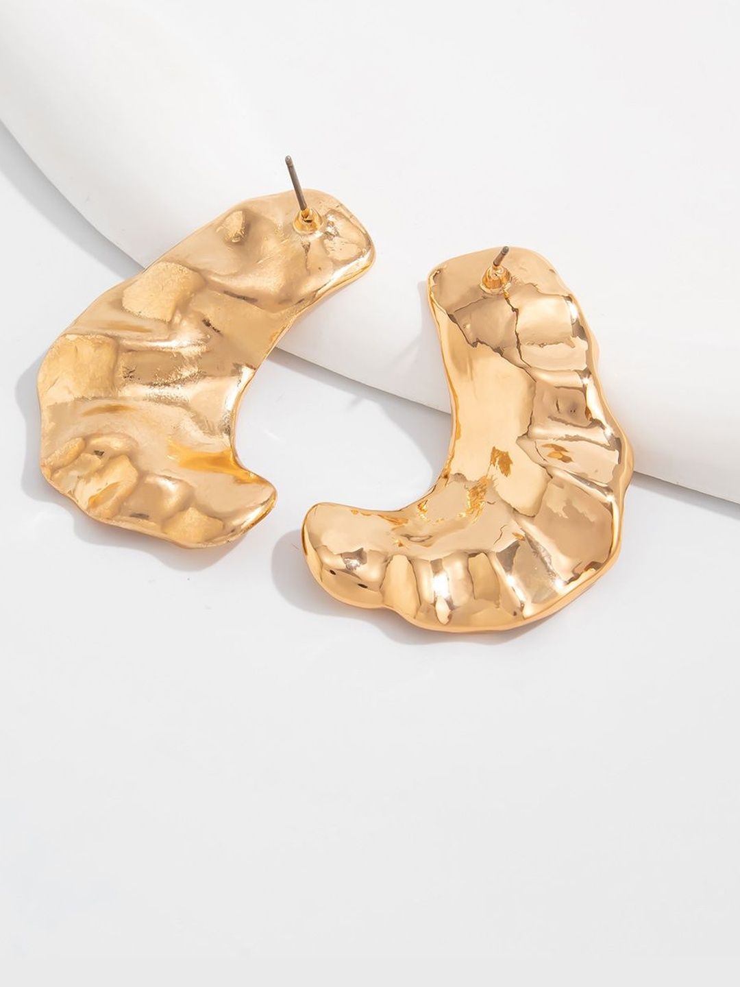 Women Leaf Shaped Studs Earrings