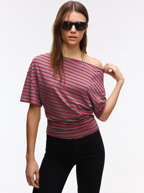 Asymmetric print short sleeve T-shirt