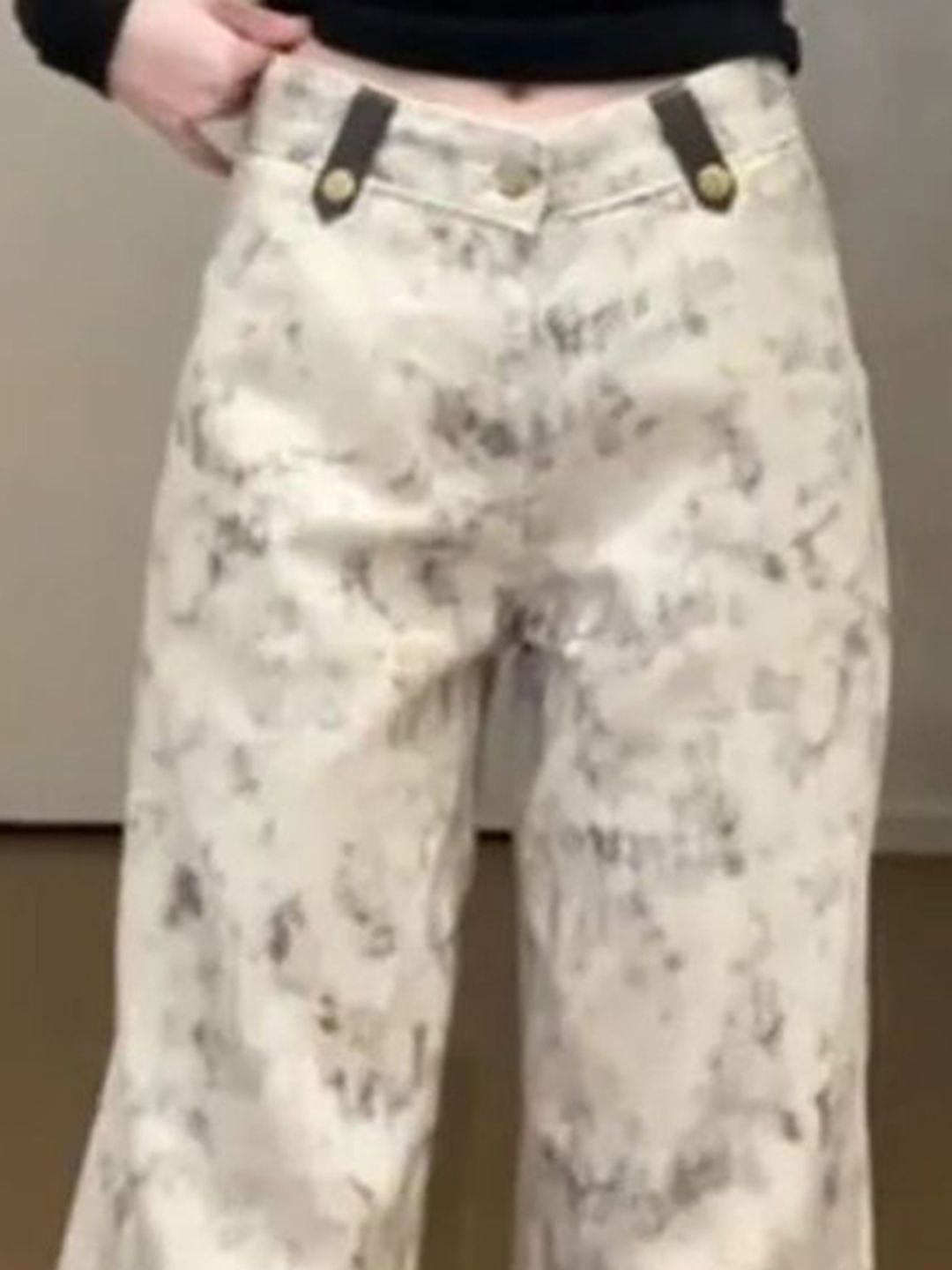 Women Straight Fit Light Fade Printed Jeans