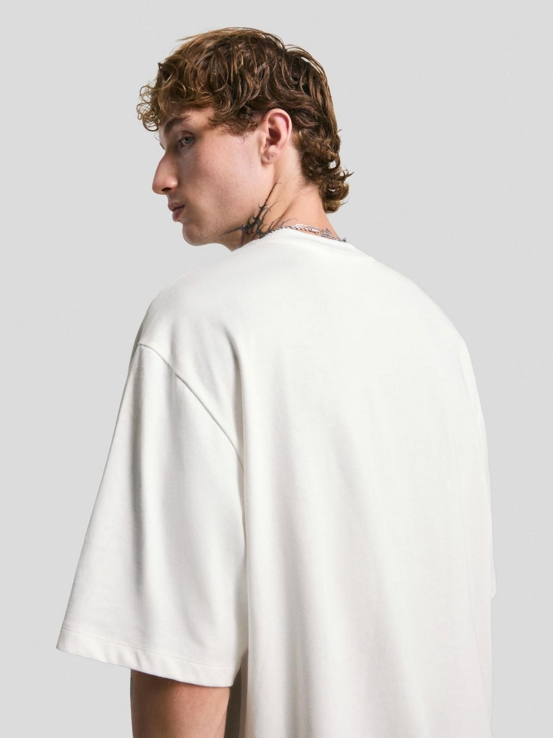 Short sleeve plush T-shirt