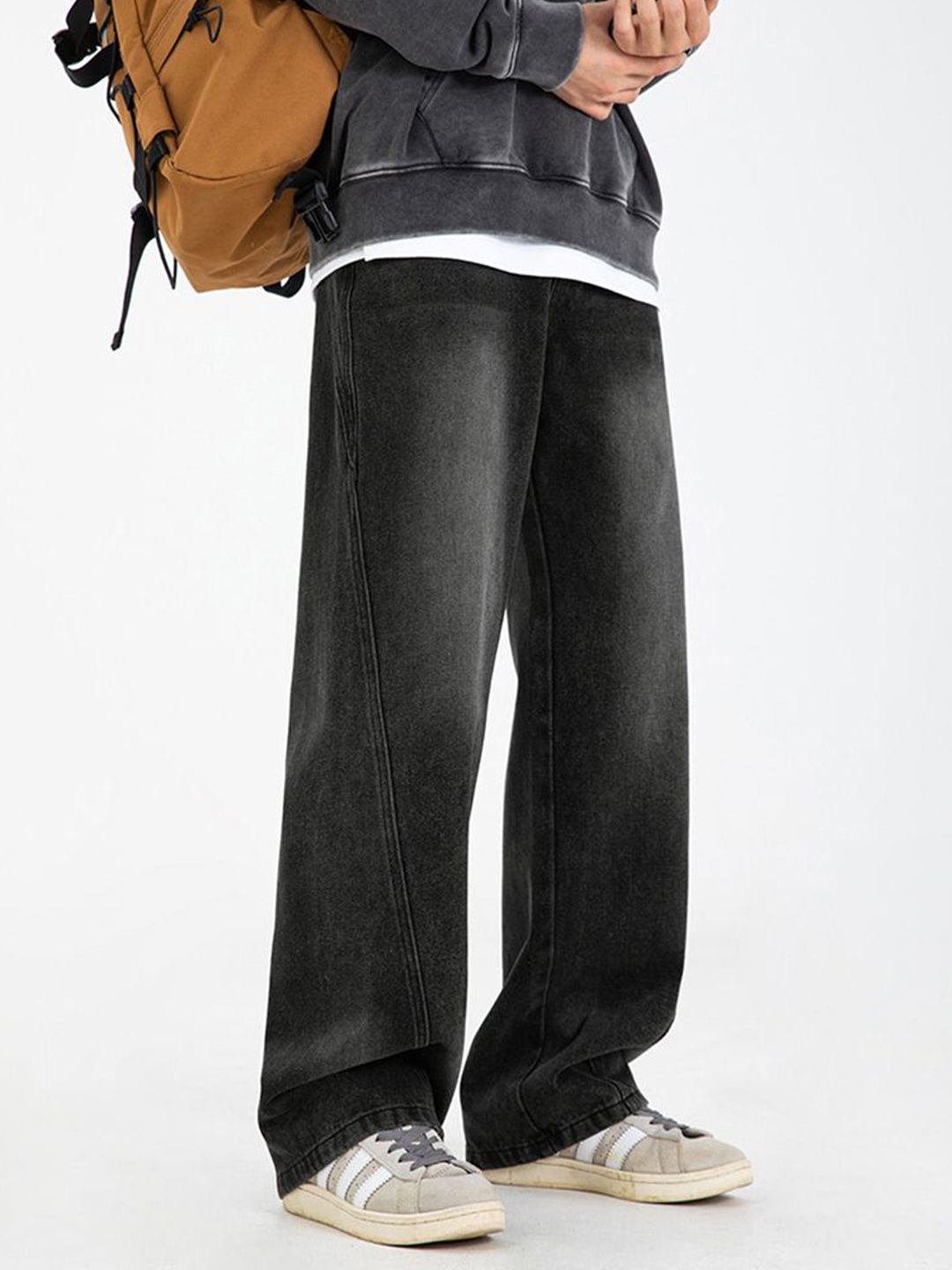 Men Mid-Rise Light Fade Retro Denims Jeans