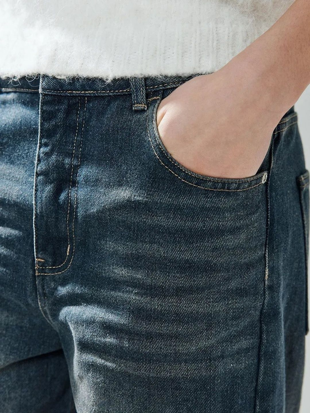 Women Smart Regular Fit High-Rise Light Fade Stretchable Jeans