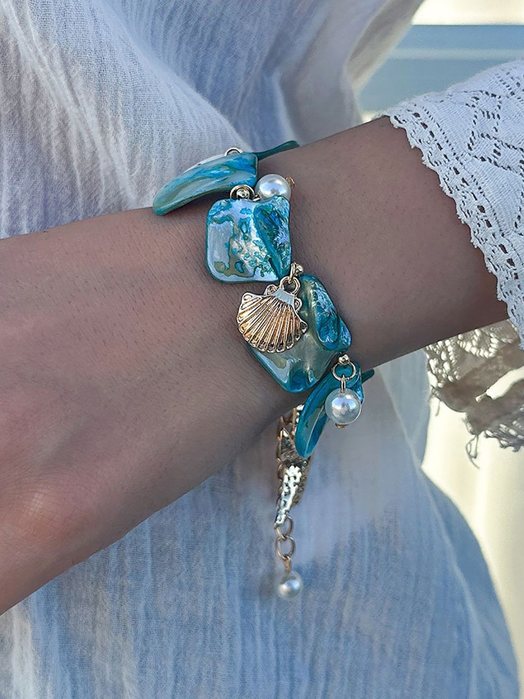 Women Gold-Plated Charm Bracelet