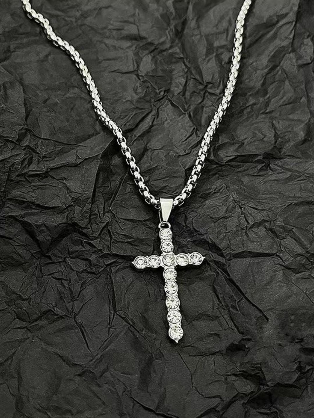 SALTY Set Of 2 Men Jesus Love & Cross Pendant Chain
