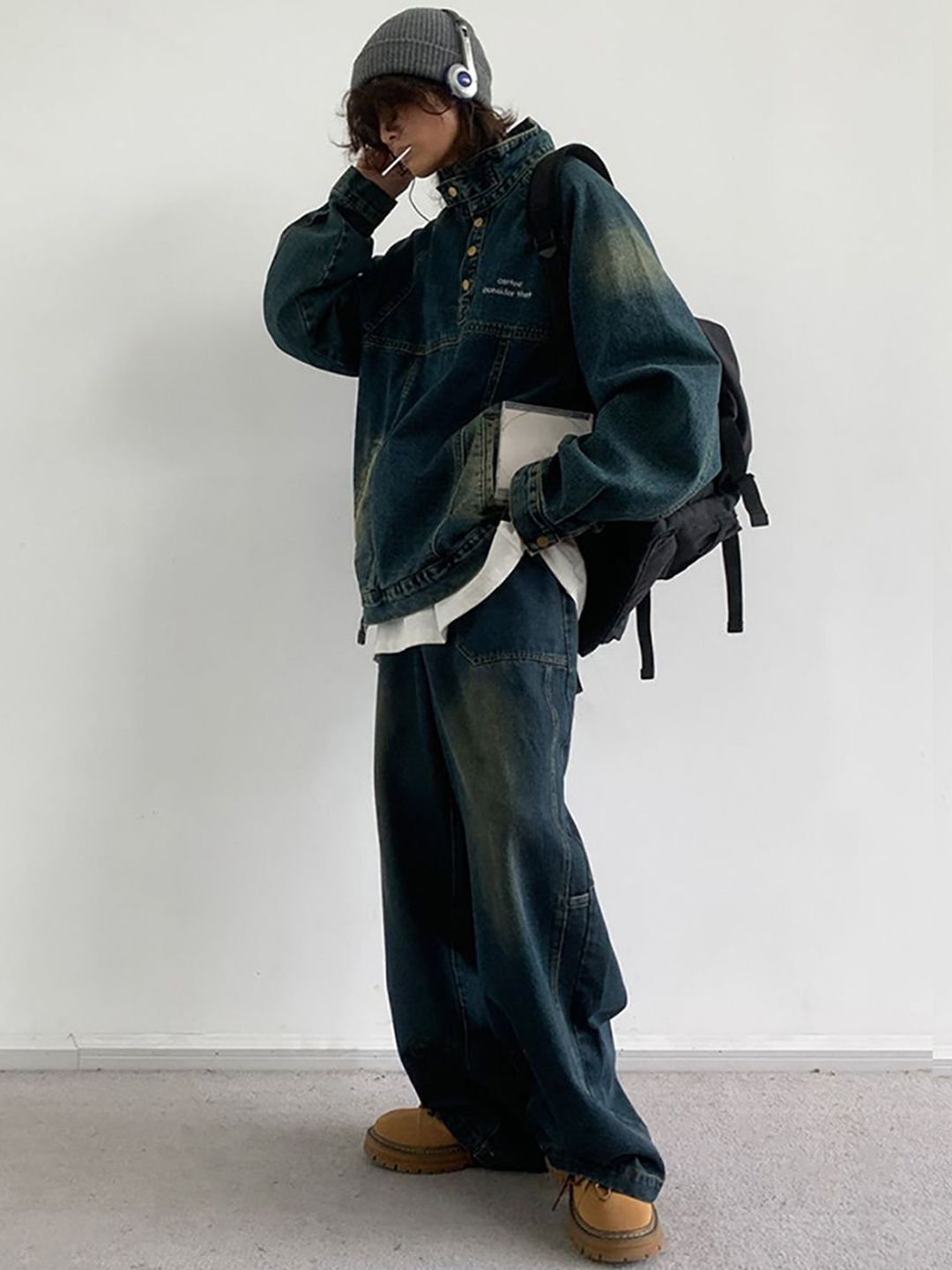 Men Wide Leg Medium Fade Jeans