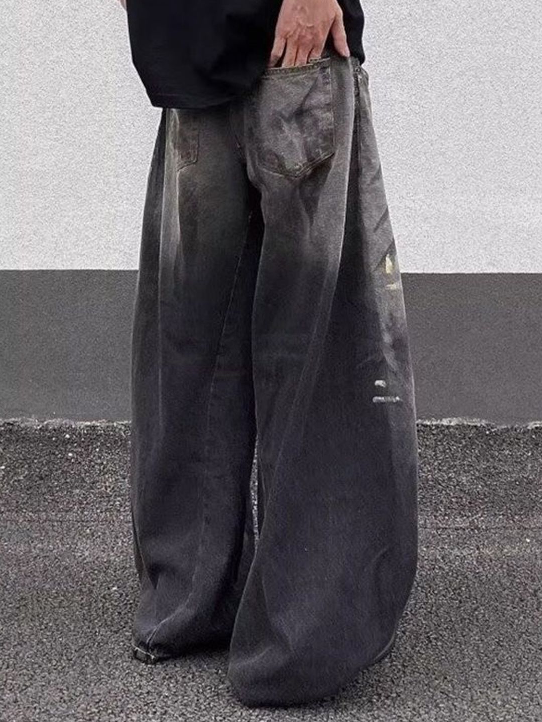 Men Baggy Mid-Rise Light Fade Jeans