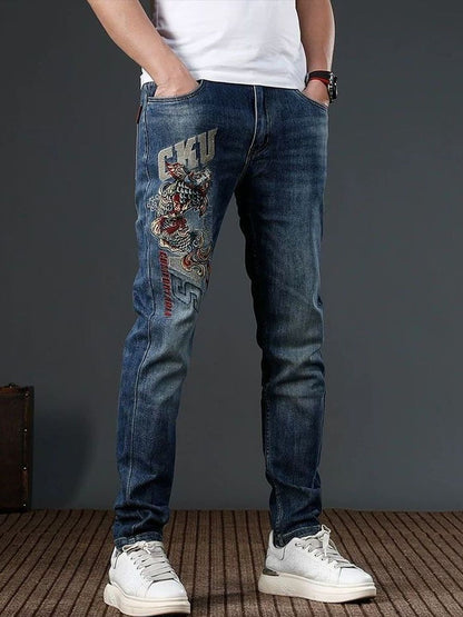 Men Skinny Fit Mid-Rise Light Fade Applique Jeans