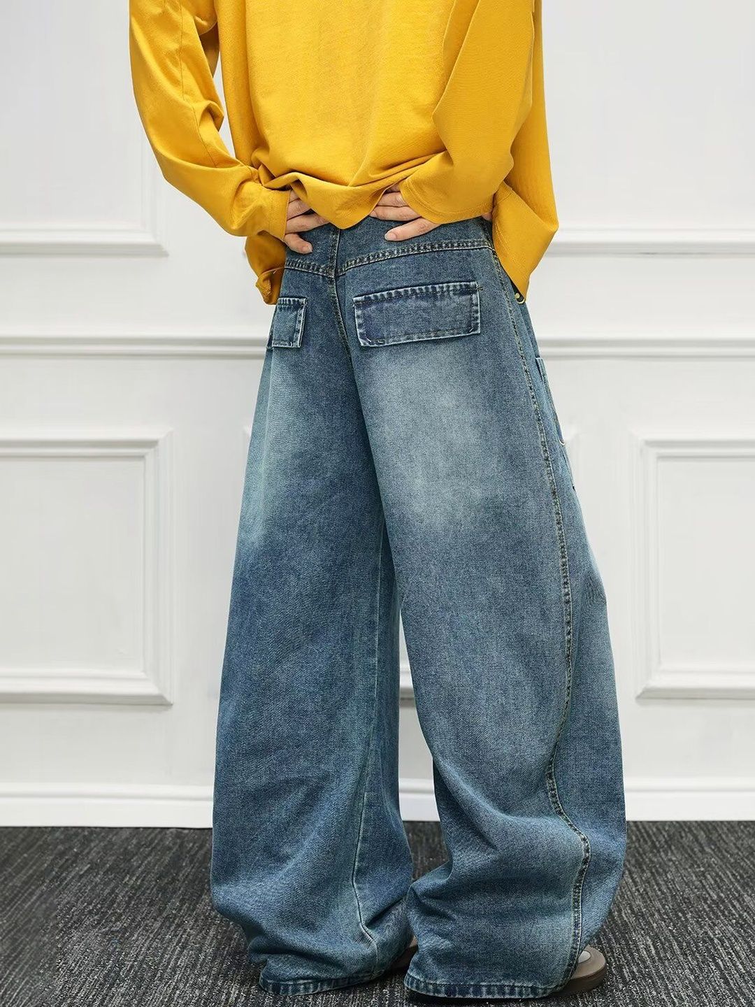 Men Wide Leg Mid-Rise Light Fade Printed Jeans