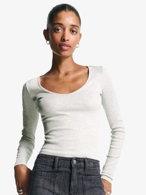 Long sleeve V-neck T-shirt