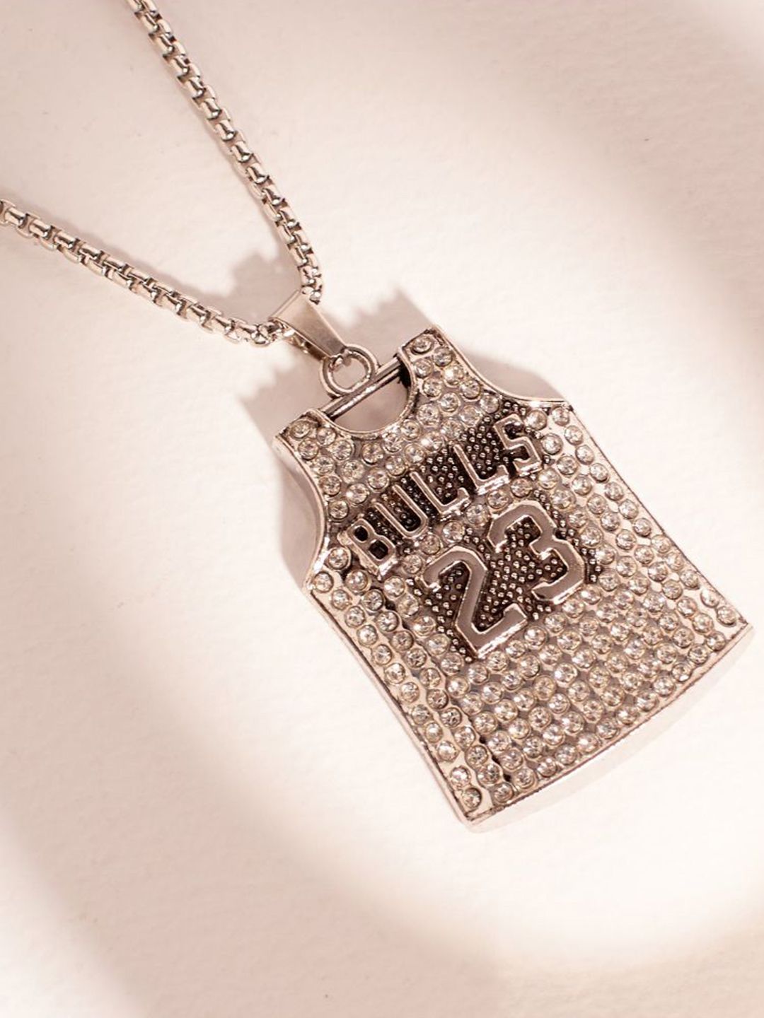 SALTY Pack of 2 Men Go Bulldogs Pendant