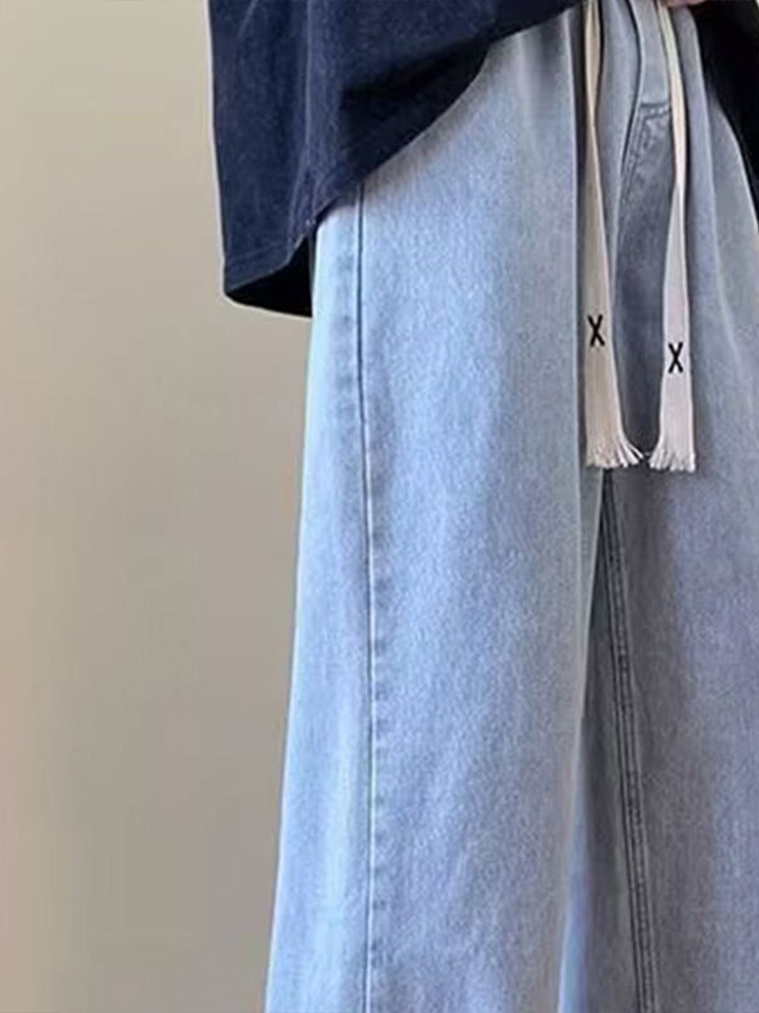 Men Wide Leg Mid-Rise Light Fade Jeans