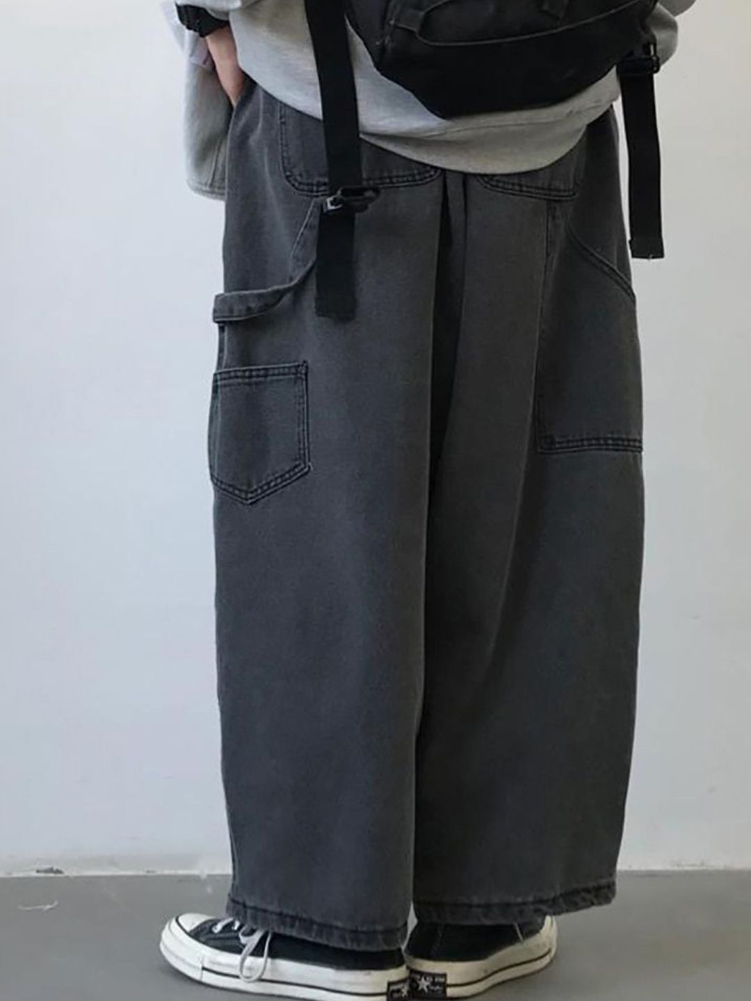 Men Wide Leg Light Fade Mid-Rise Jeans