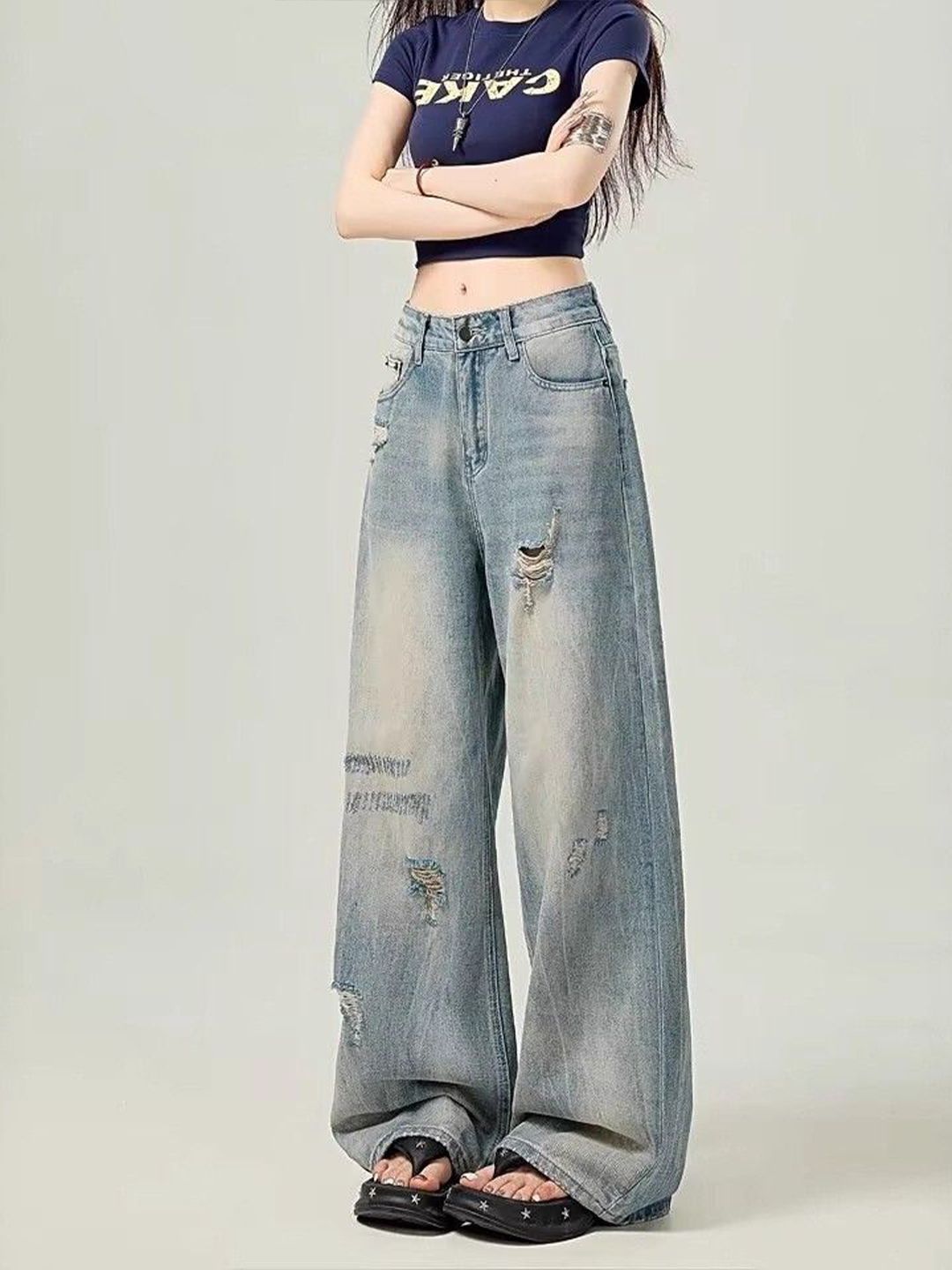 Women Wide Leg Mid-Rise Mildly Distressed Light Fade Jeans