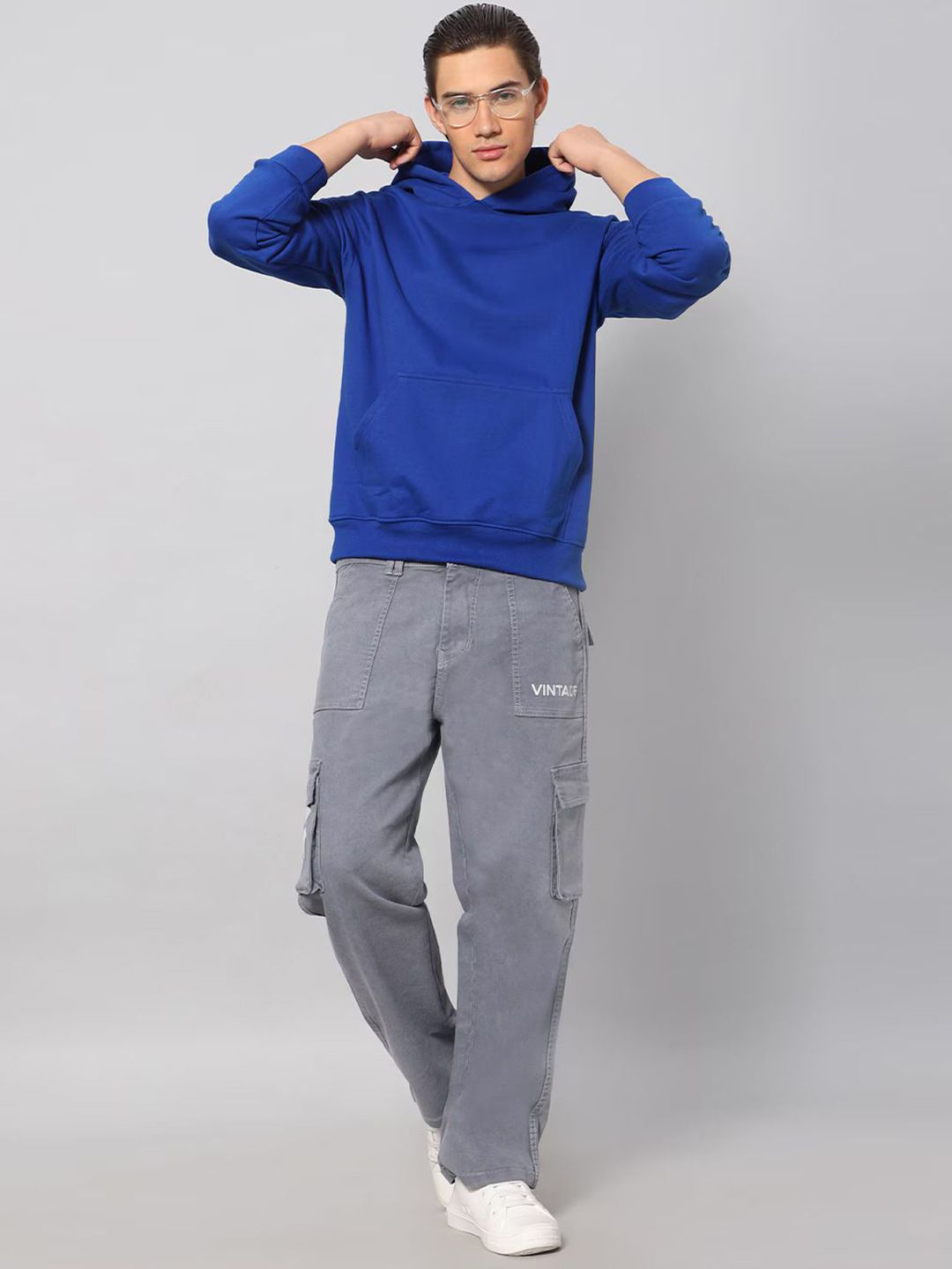 Men Solid Hooded Sweatshirt