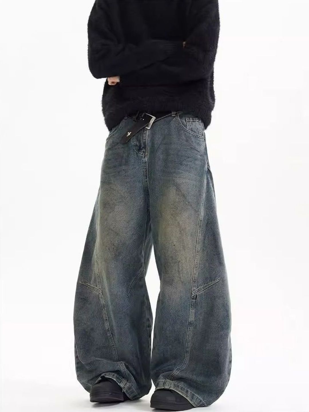 Men Wide Leg Mid-Rise Light Fade Jeans