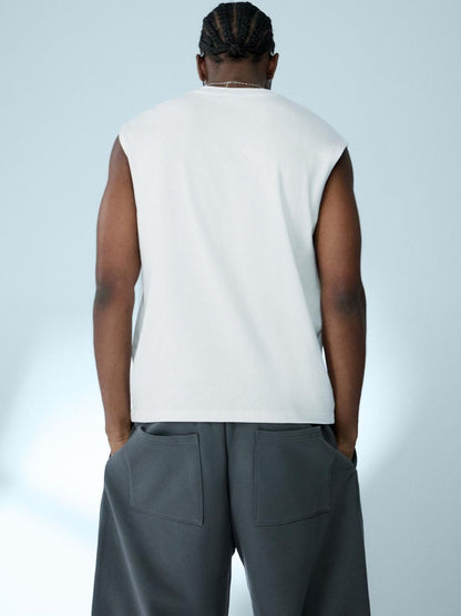 Basic sleeveless T-shirt