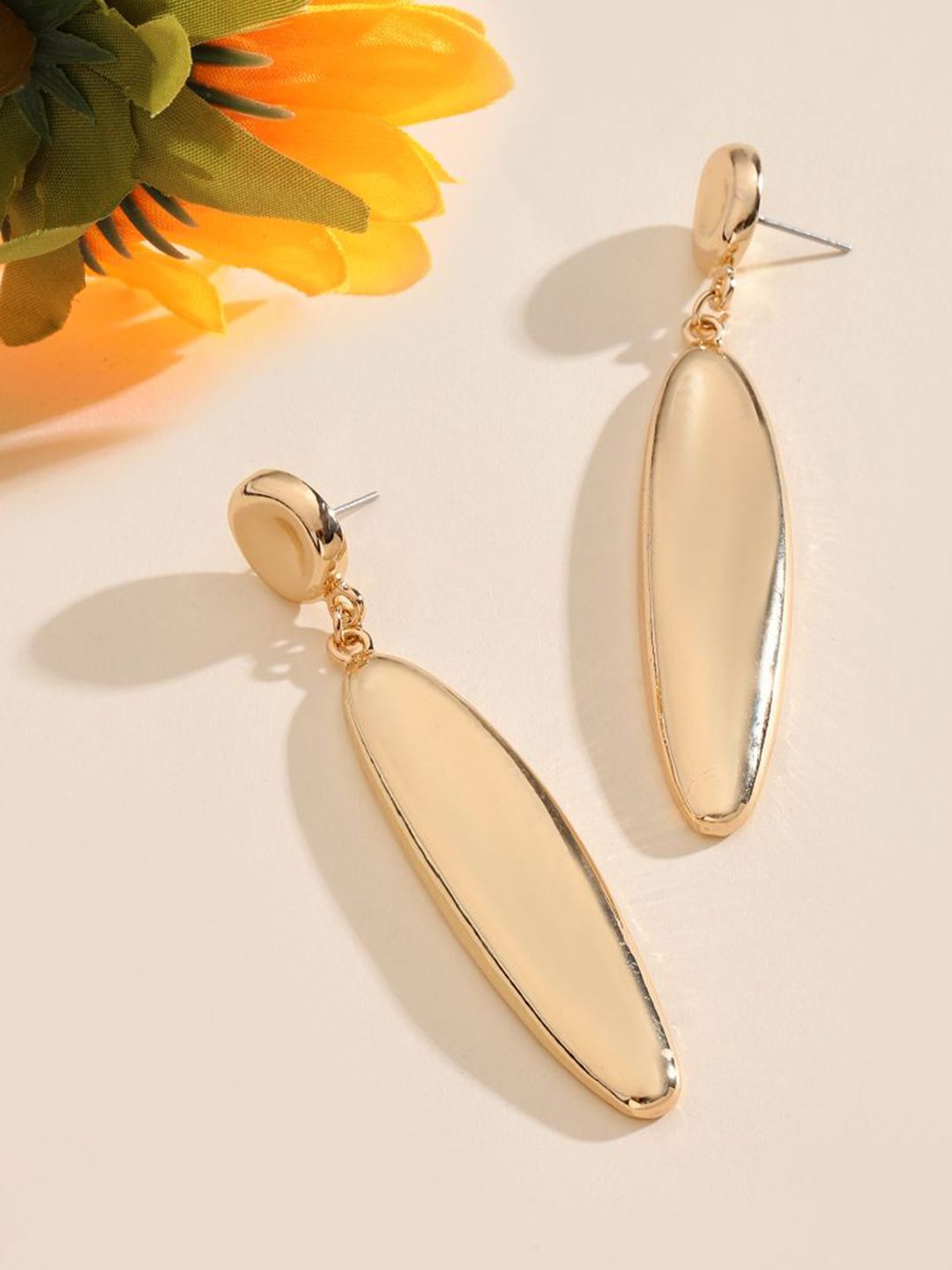 SALTY Pack of 2 Women Glorious Luxury Gold Earring