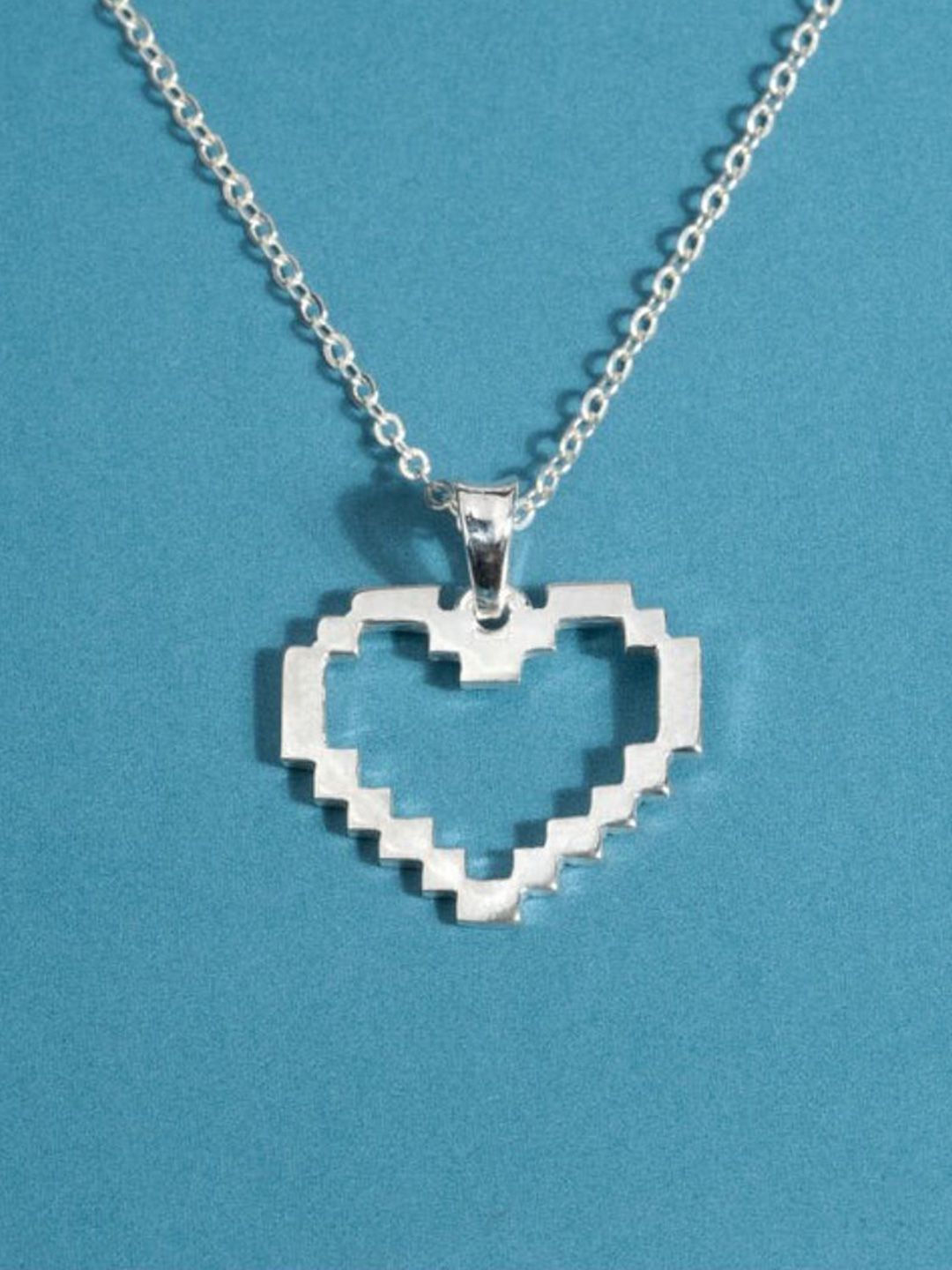 SALTY Dreamy Heart Silver Pendant With Chain