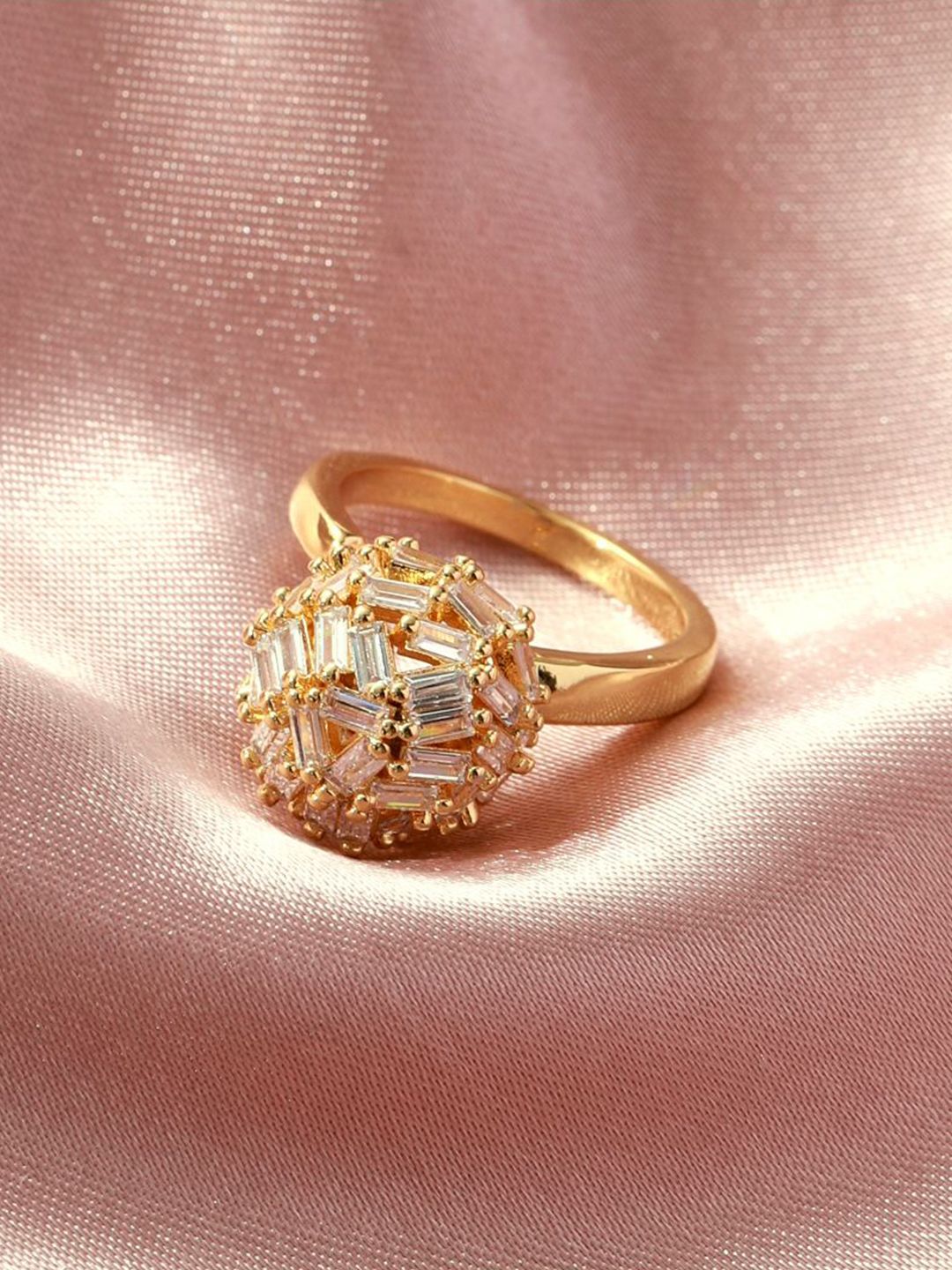 SALTY Glittering Grace Gold Finger Ring