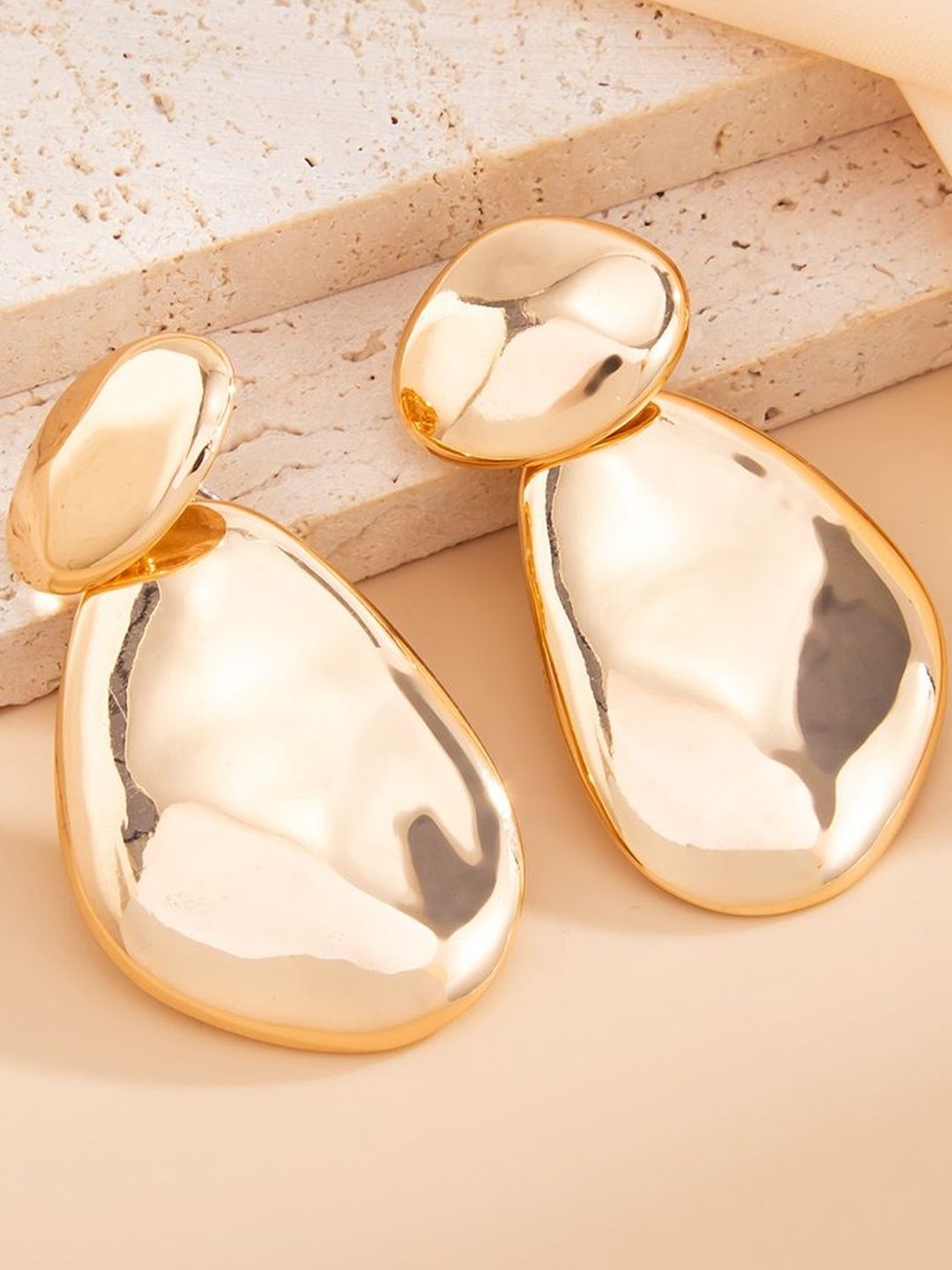 Oval Studs Earrings