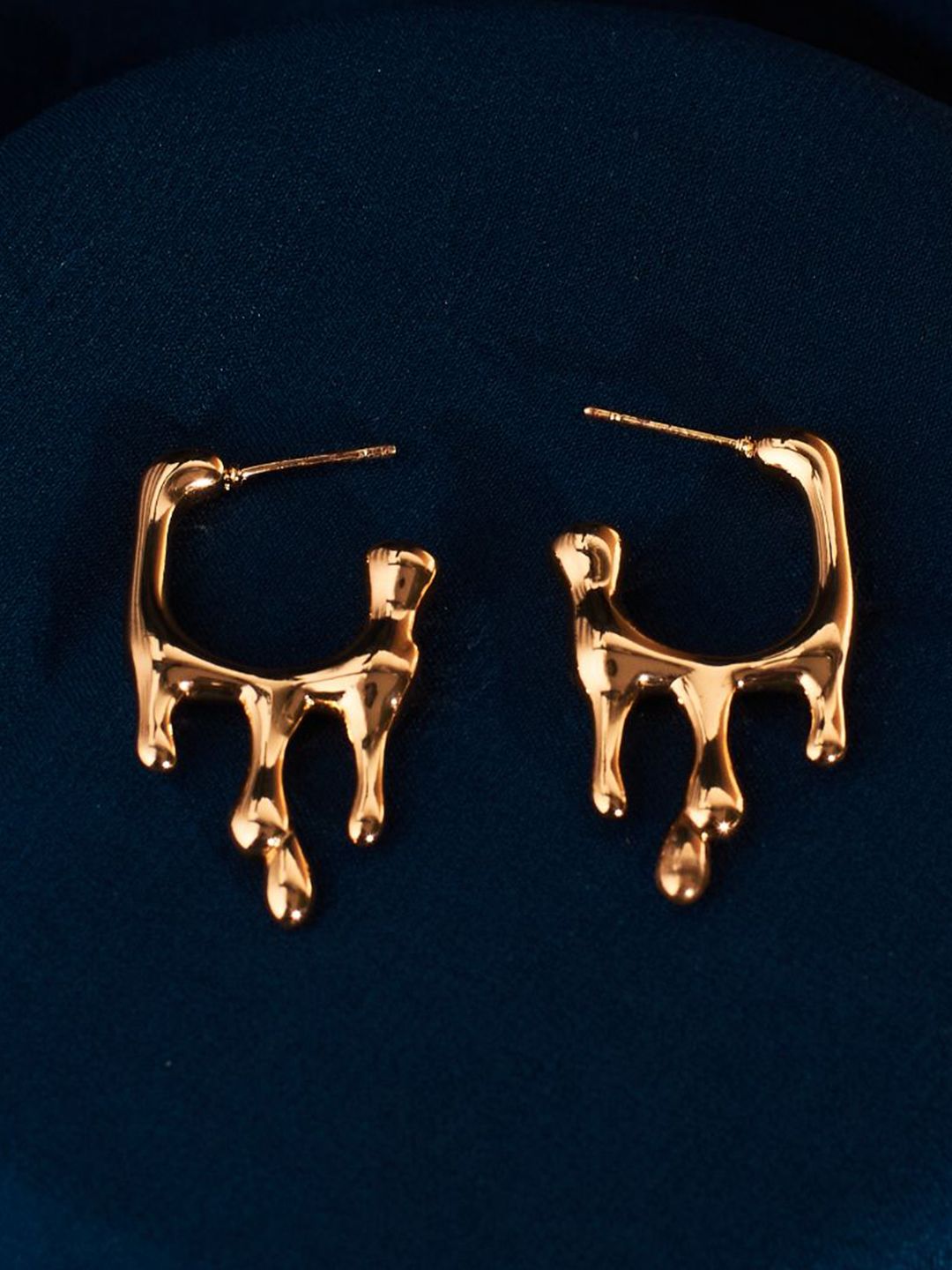 SALTY Classic Design Stainless Steel Contemporary Half Hoop Earrings