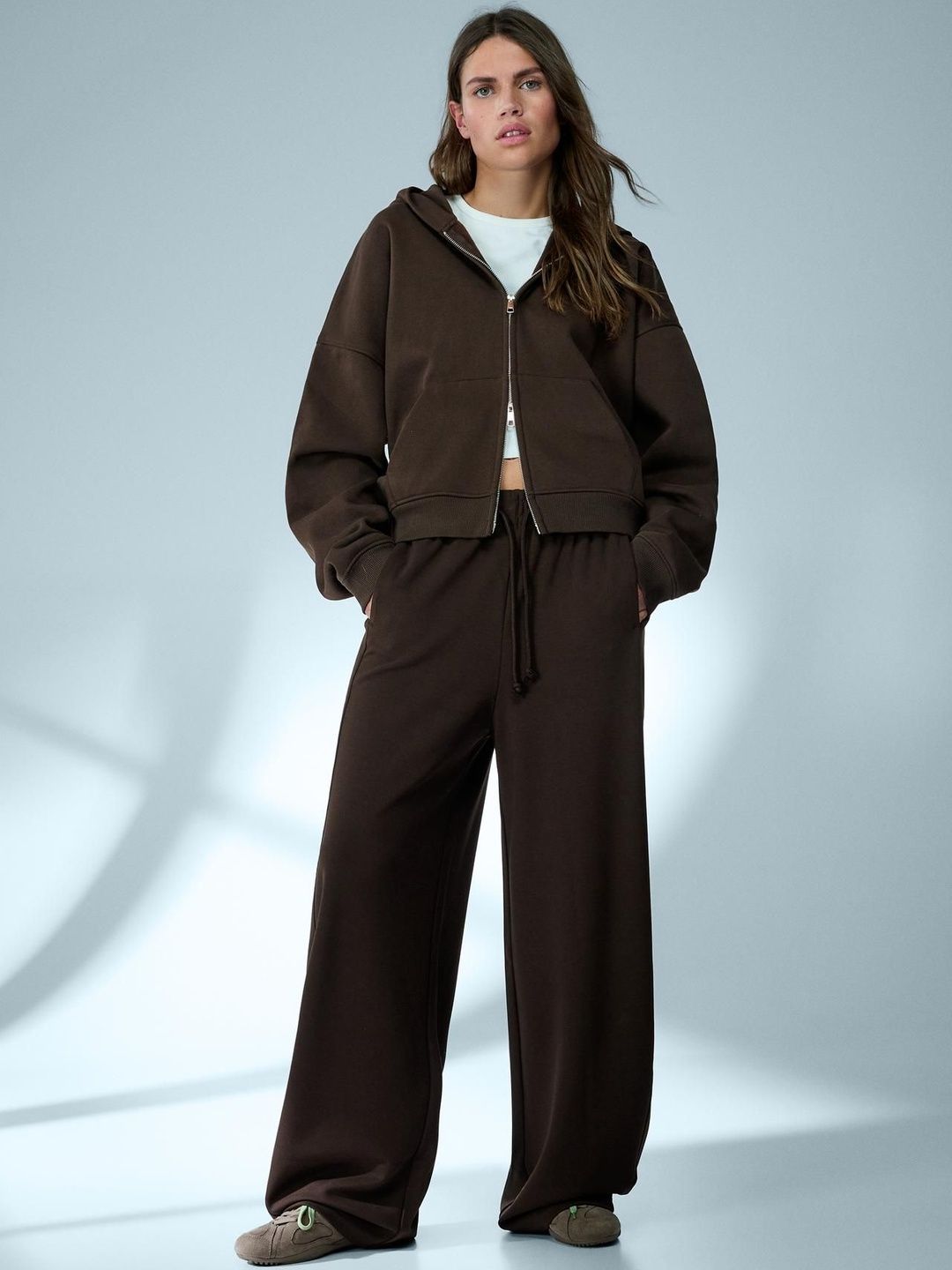 Oversize zip-up hoodie