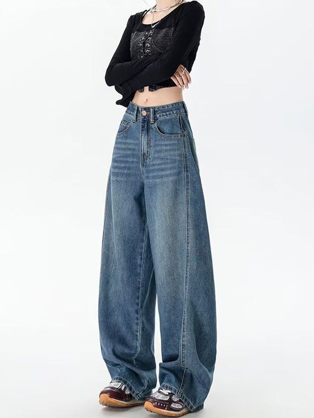Women Wide Leg Mid-Rise Light Fade Jeans