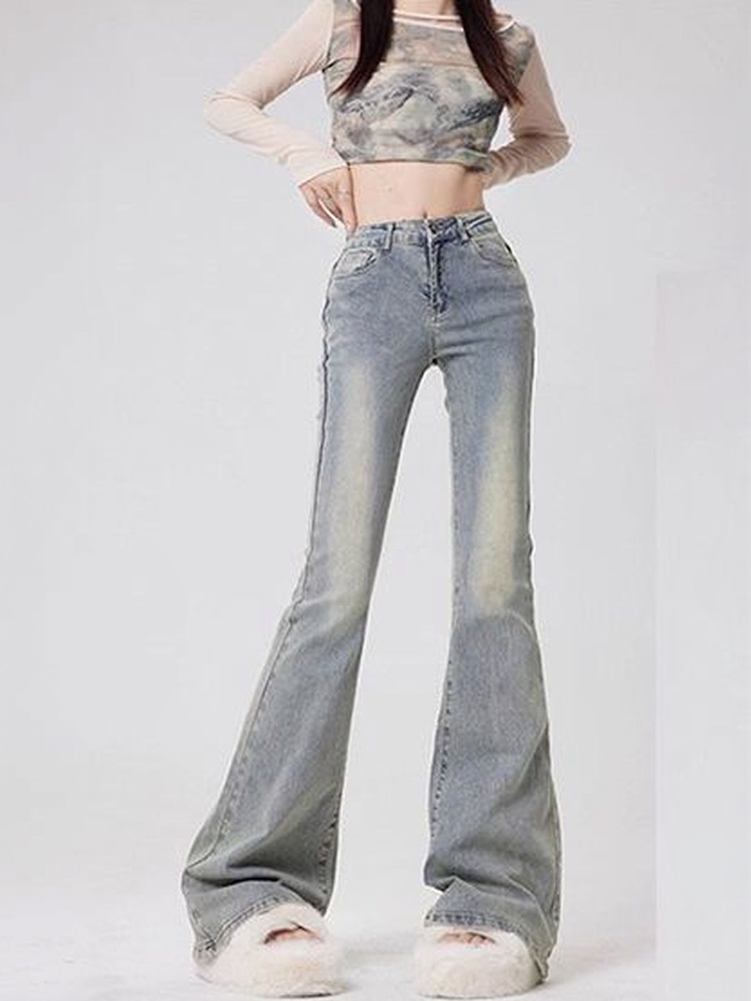 Women Wide Leg High-Rise Light Fade Jeans
