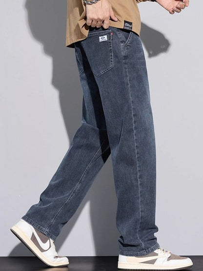 Men Regular Fit Mid-Rise Light Fade Jeans
