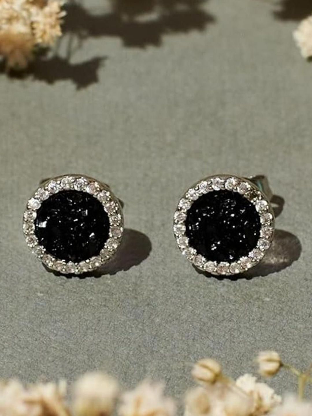 SALTY Stainless Steel Dusky Solitaire Studs Earrings