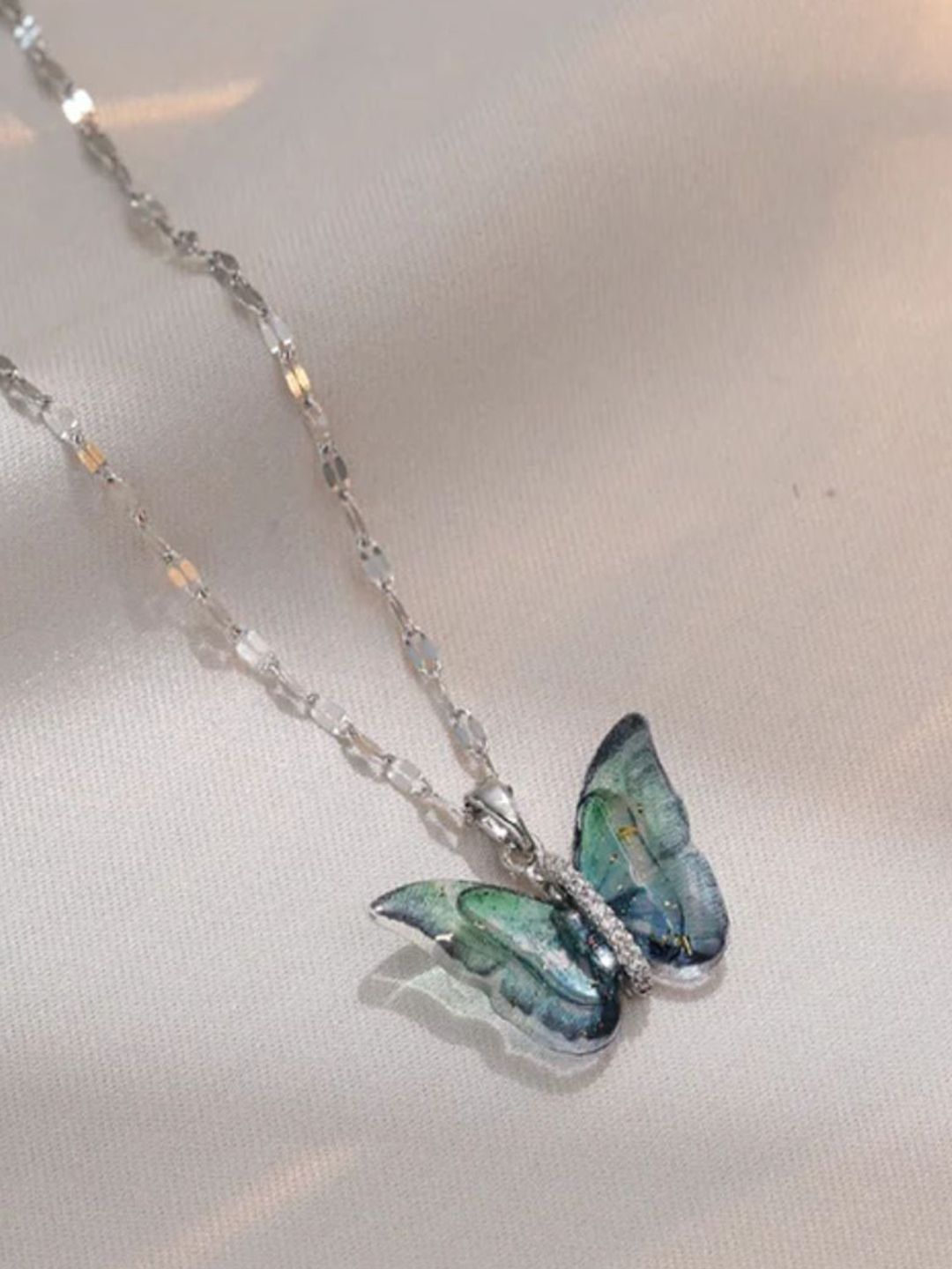 SALTY Pack of 2 Women Vibrant Blue Silver Winged Beauty Necklace