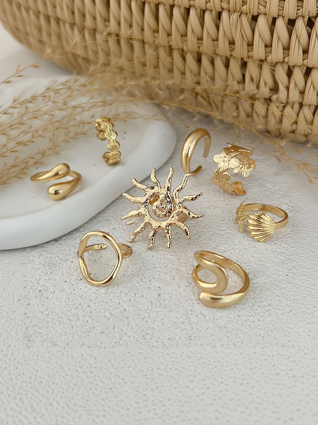 Set of 8 Gold-Plated Finger Ring