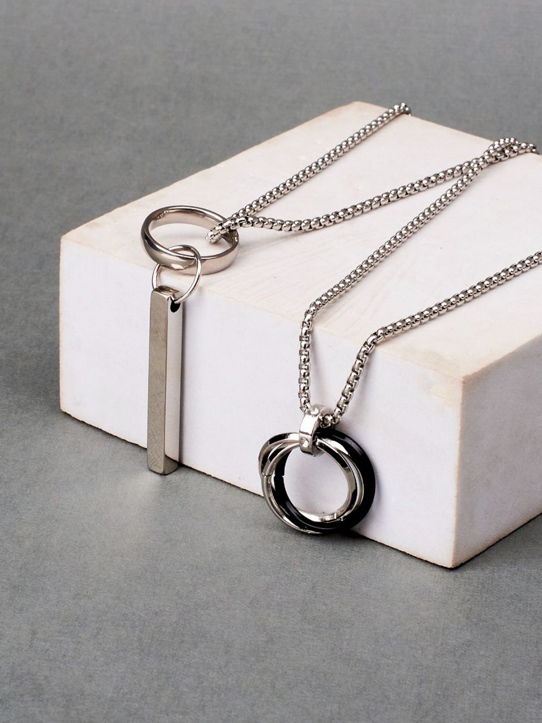SALTY Set Of 2 Rebel & Rocky Pendant With Chain