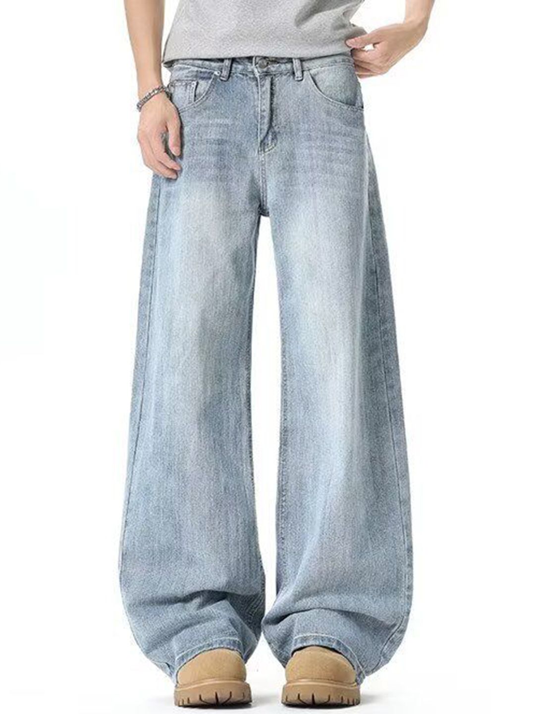 Men Wide Leg Mid-Rise Light Fade Jeans