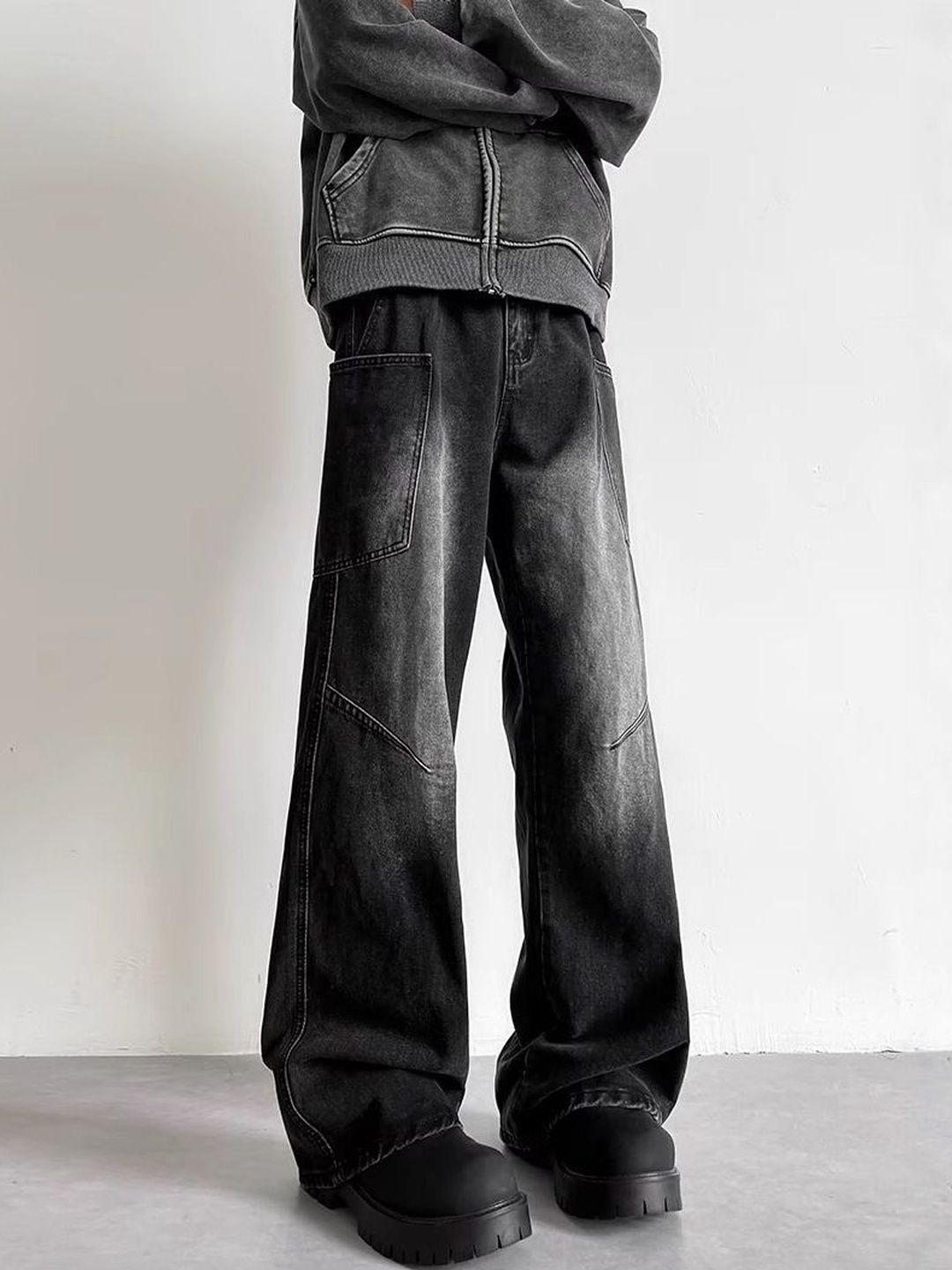 Men Wide Leg Mid-Rise Dark Jeans