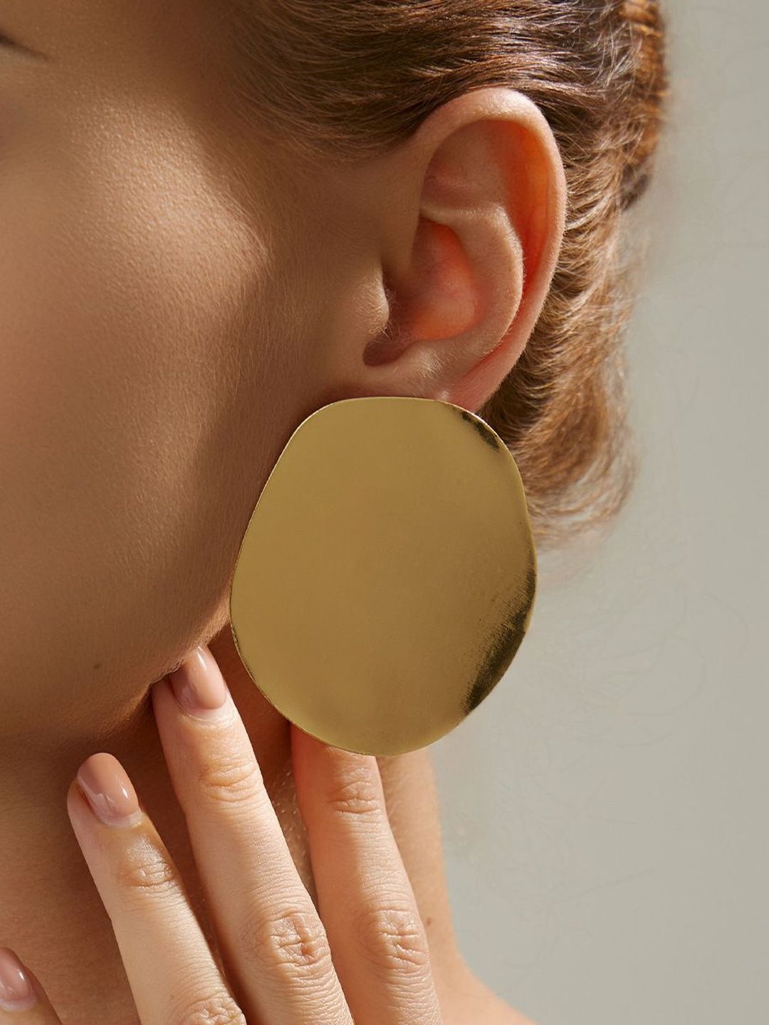 Oval Studs Earrings